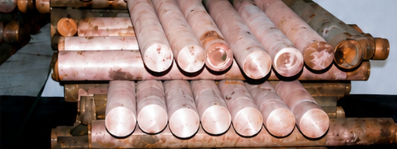 Cast logs of copper and copper alloy